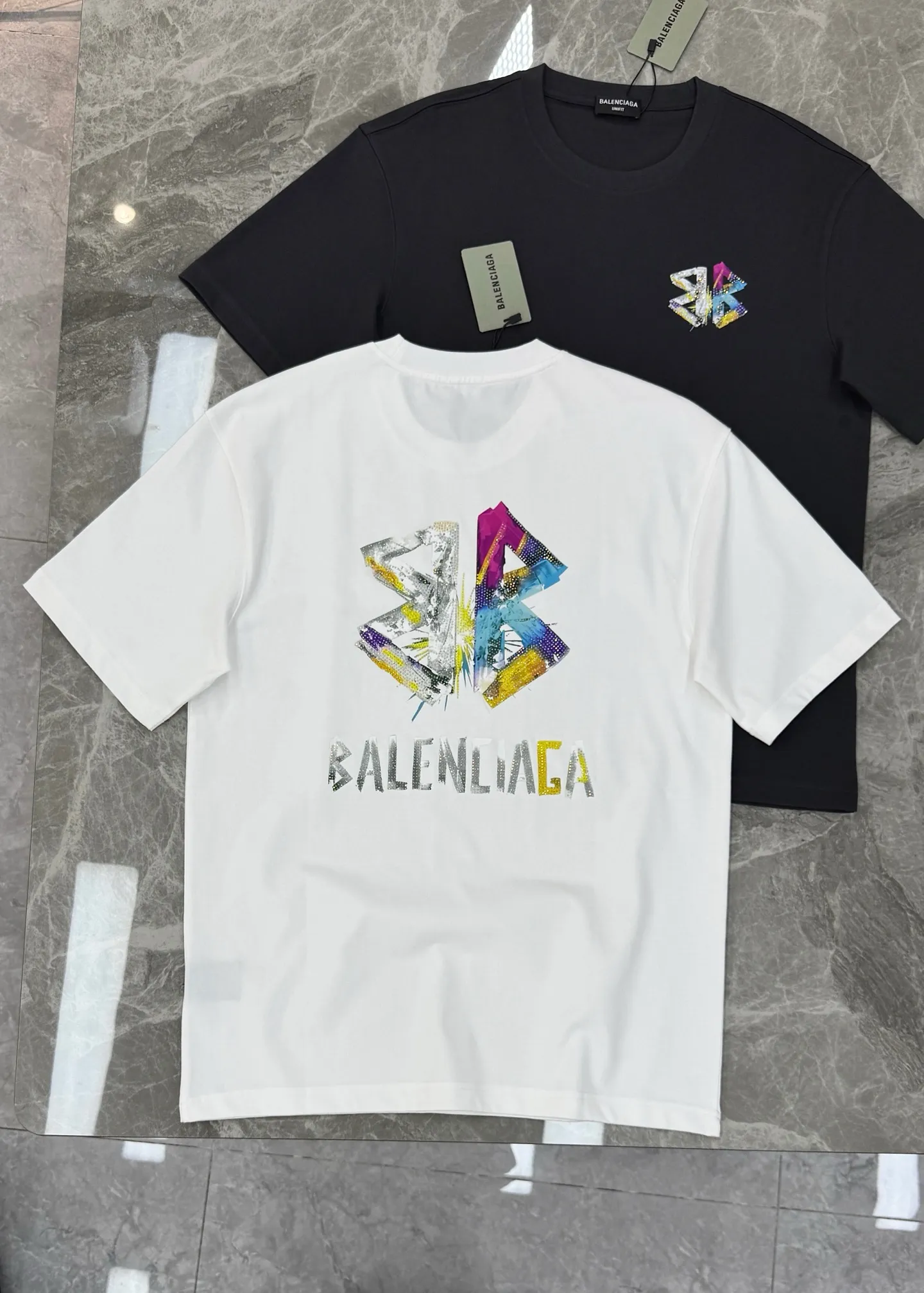 ⚜️Balenciaga New Arrival T . Same Style❤️ 280g ， Breathable ! Logo， . ， 。os ， OK， 、Sneakers， get ! ：Black.White.Dark Gray.Sizes：S-3XL ‼️（175/145 L）